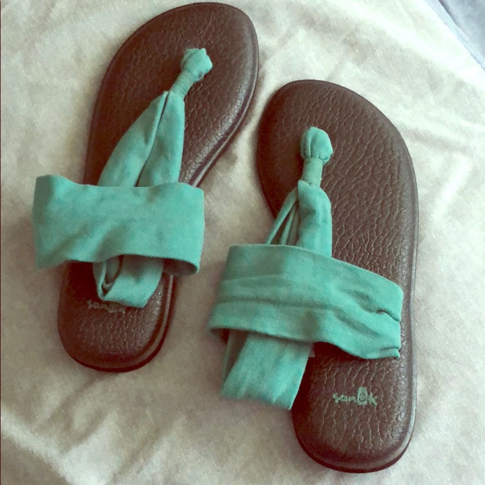 Sanuk yoga sling sandals